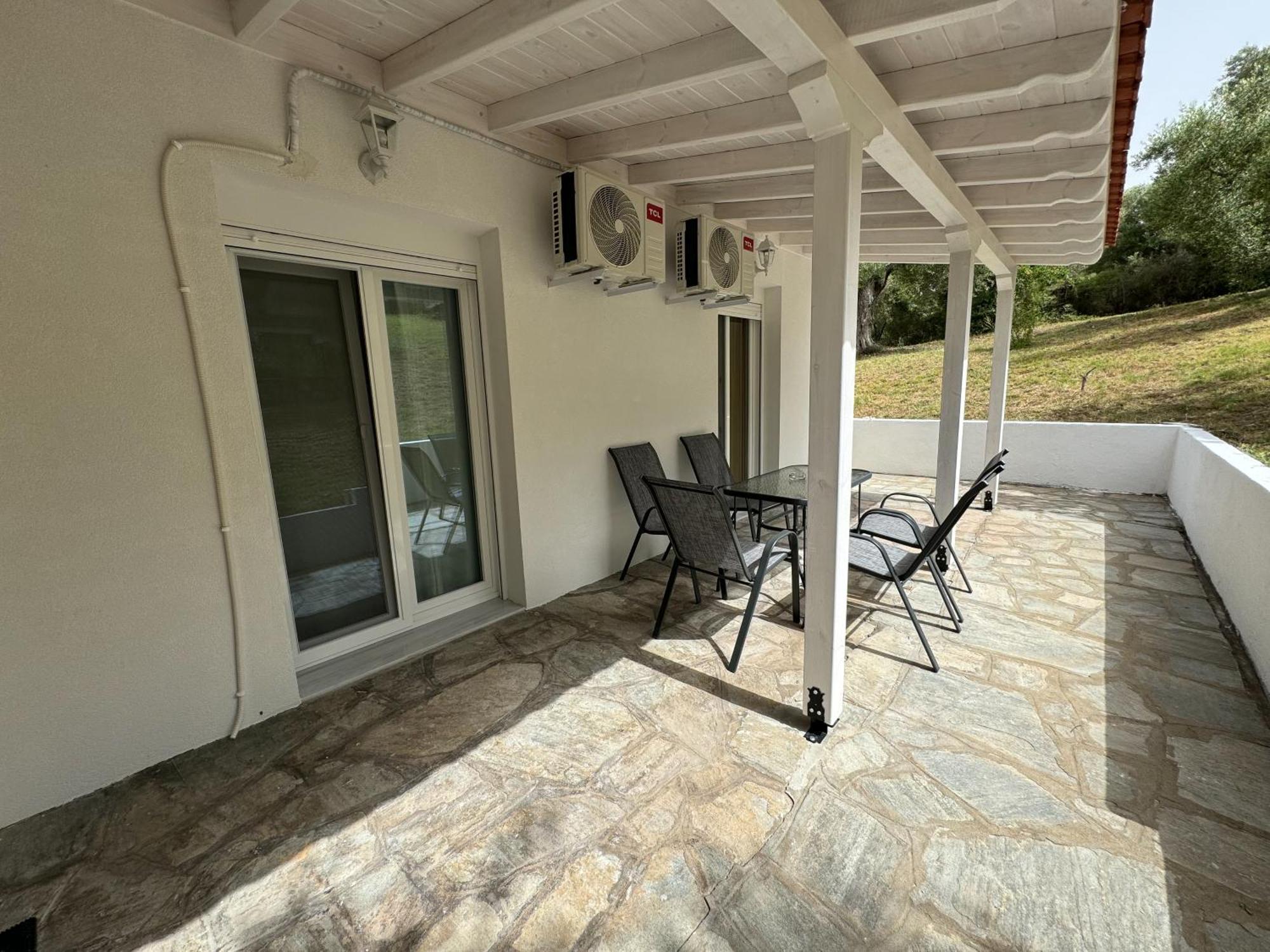 Makis House Hotel Nikiti  Exterior photo